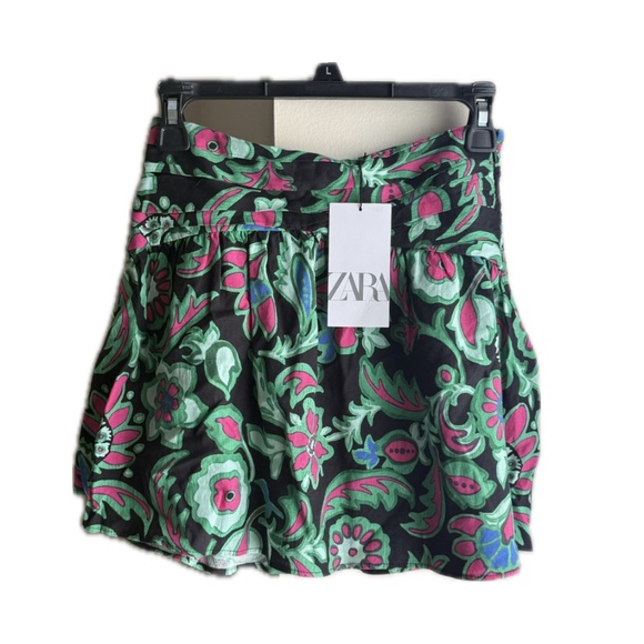 ZARA XS Floral Mini Skirt – Boho Chic 🌸 NEW with Tags! - Picture 2 of 7
